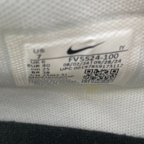 Nike G.T. Jump Academy Basketball Shoes (White/Black/Metallic Silver) Size 7 main image 12